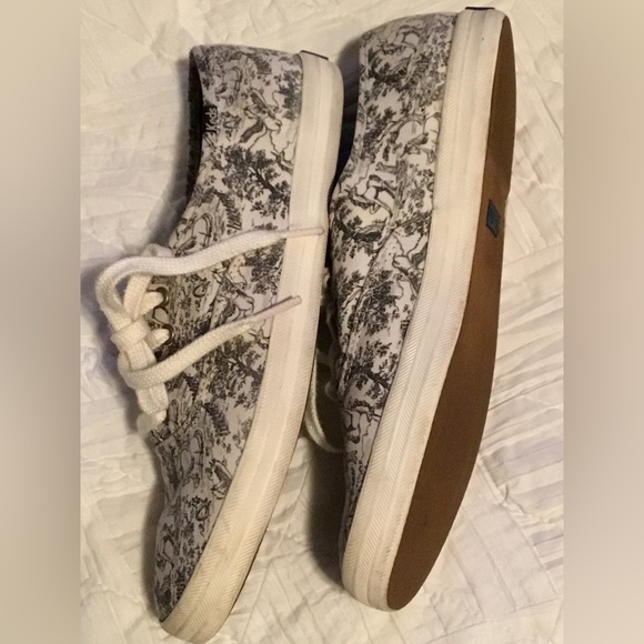 Taylor Swift Keds unicorn toile size 9.5 - Picture 4 of 4